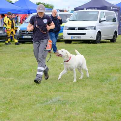 Erfolgreicher Blaulichttag auf dem Flugplatz Anklam_Foto 4