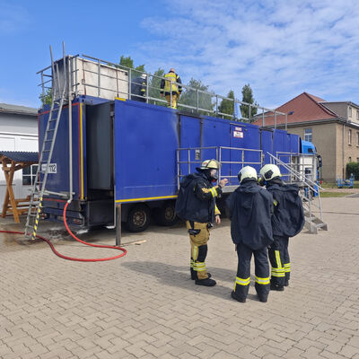 Hei&szlig;ausbildung an der Feuerwehrtechnischen Zentrale in Pasewalk_Foto 2
