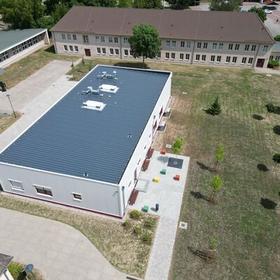 Feierliche &Uuml;bergabe der neuen KFZ-Lehrwerkstatt am Regionalen Beruflichen Bildungszentrum in Torgelow_Foto 4