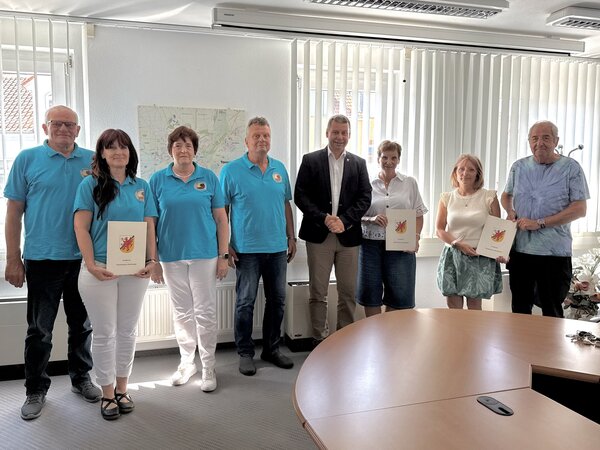 Landrat &uuml;bergibt vier Zuwendungsbescheide und eine Zusicherung im Amt Torgelow-Ferdinandshof_Foto 1