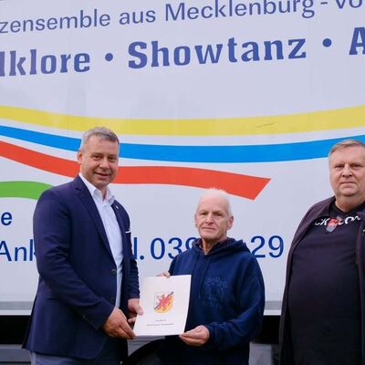 25.000 Euro f&uuml;r die Kinder- und Jugendkulturarbeit des Fritz-Reuter-Ensembles