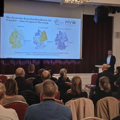 Unternehmen st&auml;rken, Zukunft gestalten - erfolgreicher Austausch in Heringsdorf!_ Foto 2