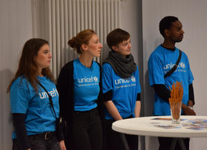 UNICEF-Ausstellung in Greifswalder Kreisverwaltung
