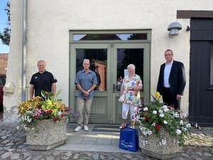 Eintragung Ehrenamtlicher ins Ehrenbuch des Landkreises