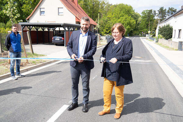 Landrat Michael Sack, B&uuml;rgermeisterin von Torgelow Kerstin Pukallus