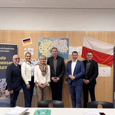 Foto v.l.n.r.: J&uuml;rgen R&auml;sch, Laura Isabelle Marisken, Simone Oldenburg, Heiko Mira&szlig;, Michael Sack, Falko Beitz