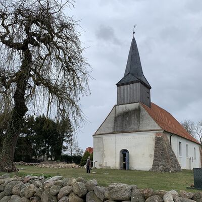 Gro&szlig;e Freude bei der Kirchgemeinde Ducherow im Ortsteil Rossin