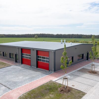 Neues Feuerwehrger&auml;tehaus in Boock offiziell &uuml;bergeben